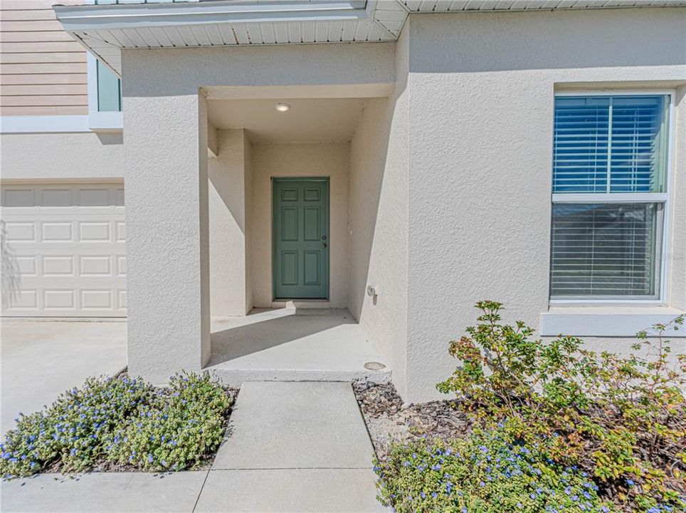 Active With Contract: $2,600 (5 beds, 3 baths, 2892 Square Feet)