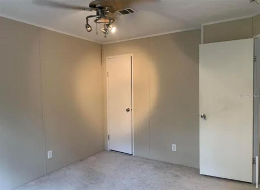 For Sale: $125,000 (3 beds, 2 baths, 1248 Square Feet)