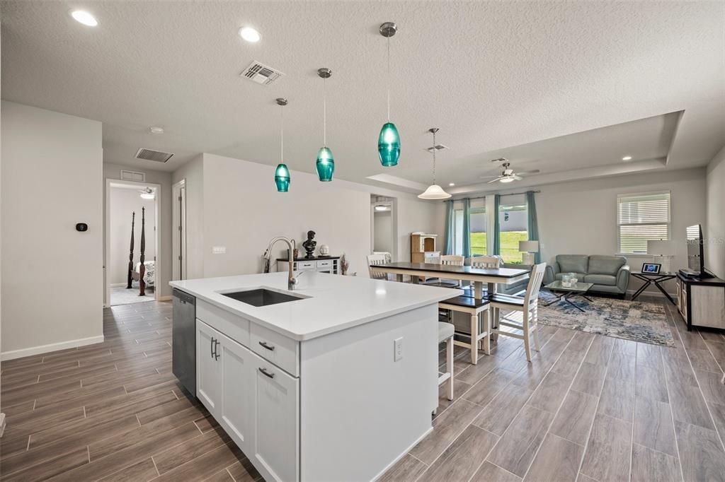 Recently Sold: $499,000 (4 beds, 3 baths, 2331 Square Feet)