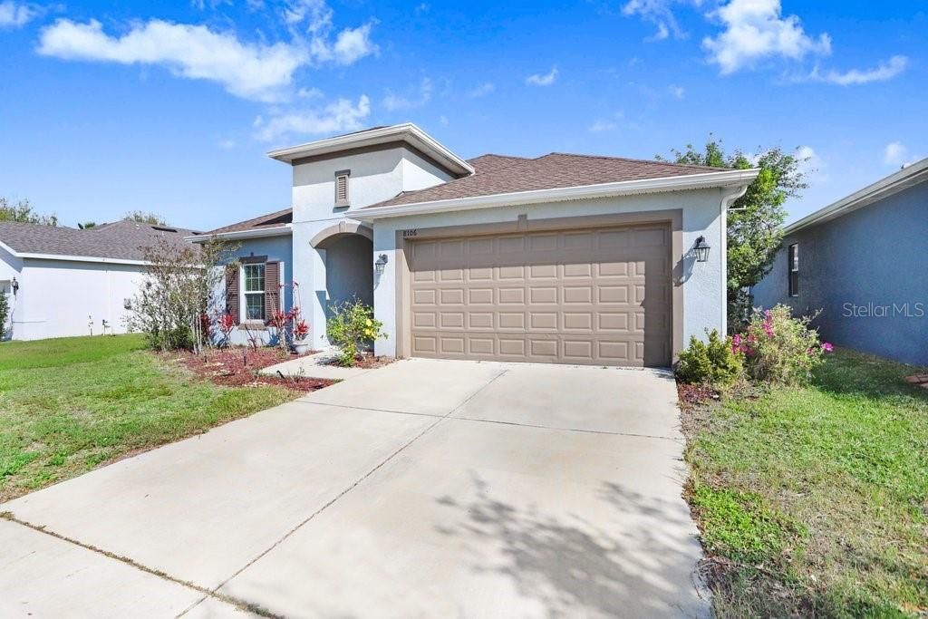 Recently Sold: $385,000 (4 beds, 2 baths, 1897 Square Feet)