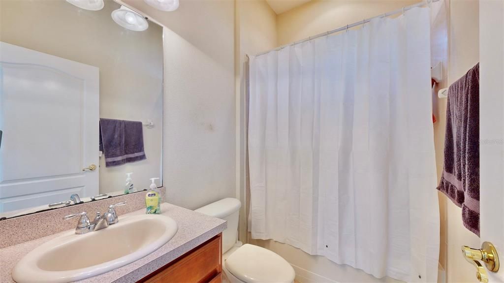 待售: $750,000 (3 贝兹, 2 浴室, 2042 平方英尺)