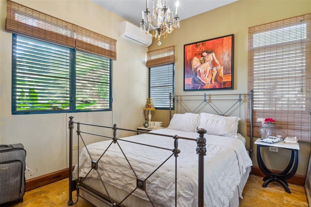 For Sale: $2,495,000 (8 beds, 4 baths, 4188 Square Feet)