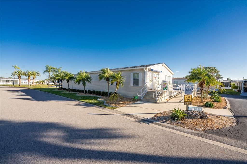 Recently Sold: $150,000 (2 beds, 2 baths, 960 Square Feet)
