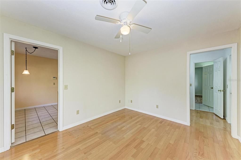 Active With Contract: $339,000 (2 beds, 2 baths, 1155 Square Feet)