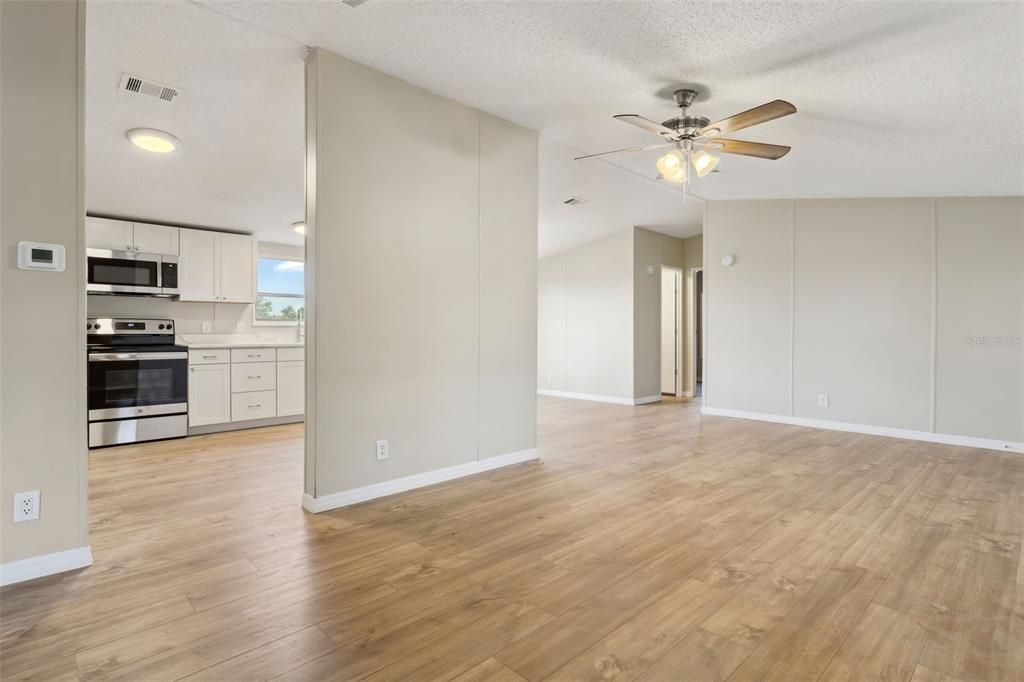 For Sale: $439,900 (3 beds, 2 baths, 1440 Square Feet)