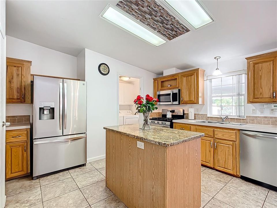 For Sale: $285,000 (3 beds, 2 baths, 2096 Square Feet)