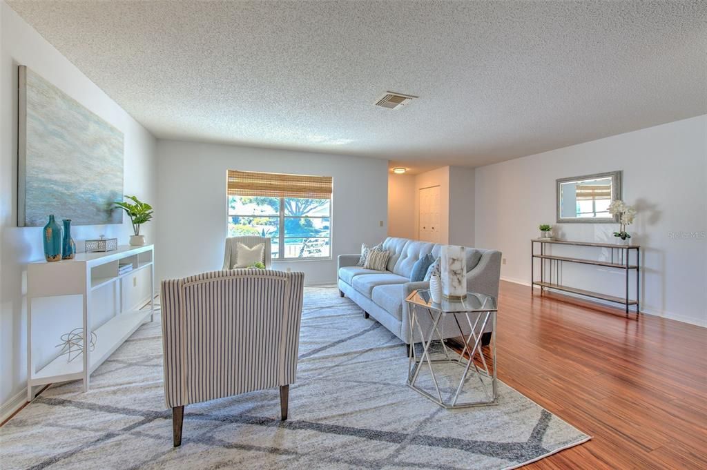 For Sale: $289,900 (2 beds, 2 baths, 1756 Square Feet)