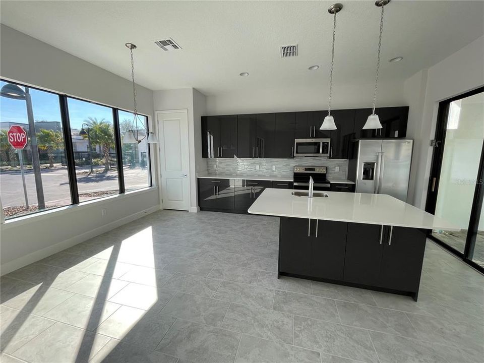 Active With Contract: $2,500 (4 beds, 3 baths, 2205 Square Feet)