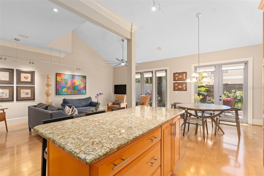 Recently Sold: $725,000 (3 beds, 2 baths, 1853 Square Feet)