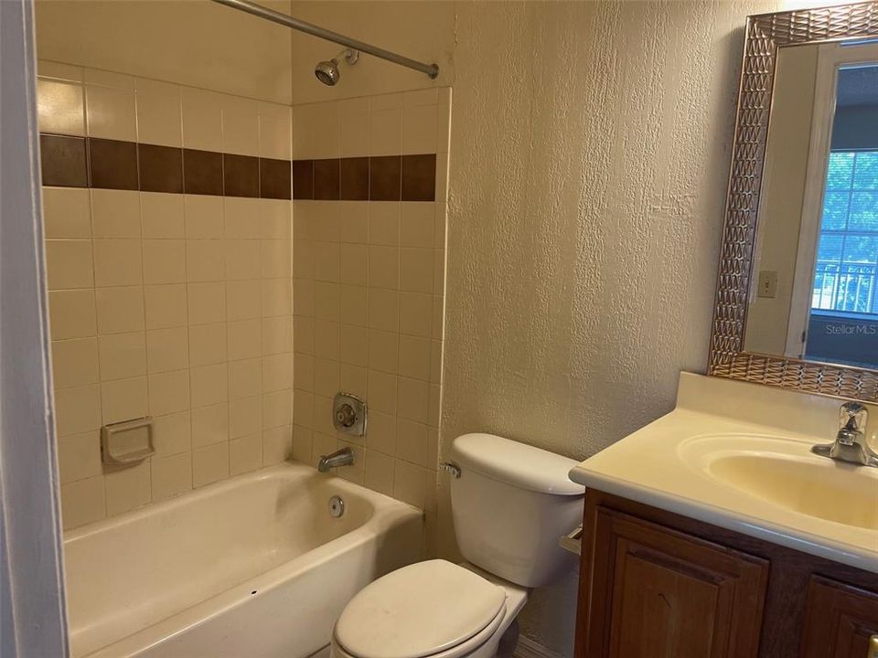 For Sale: $197,500 (2 beds, 2 baths, 1422 Square Feet)