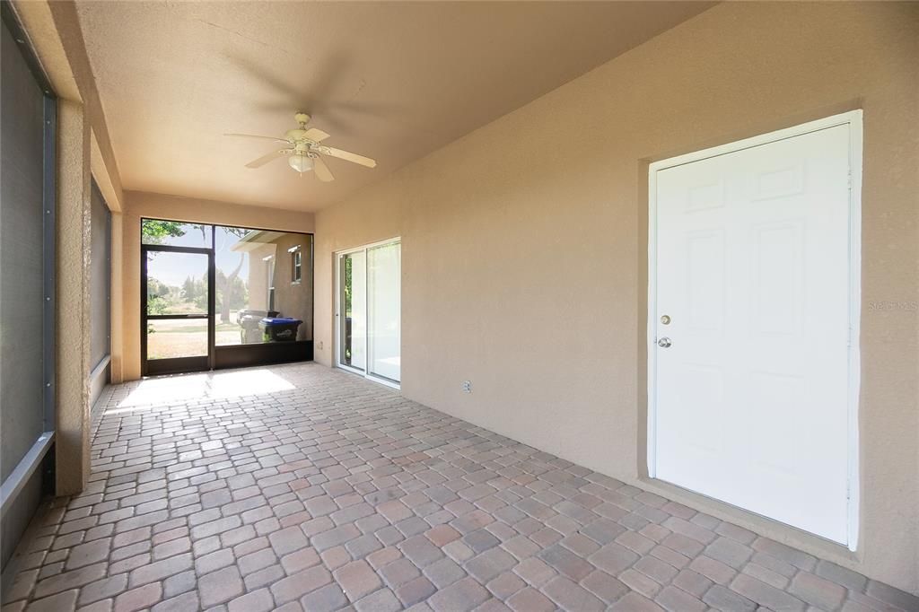 Active With Contract: $365,000 (3 beds, 2 baths, 1952 Square Feet)