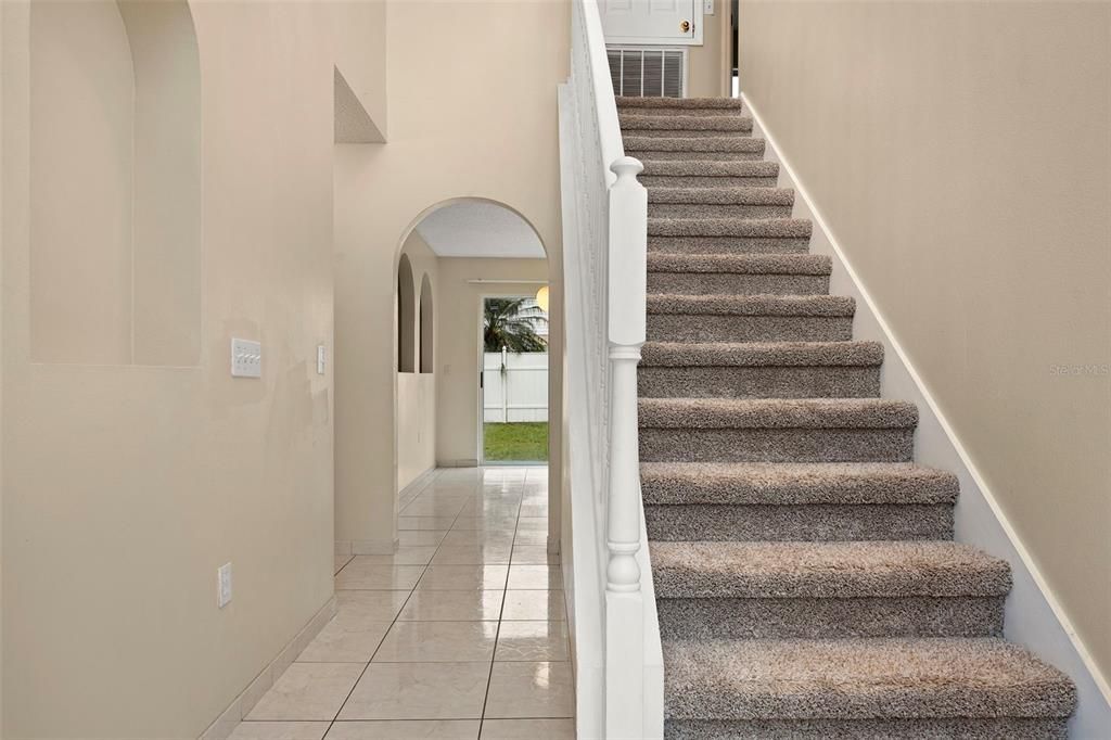 Grand Foyer,stairs lead to all 4 bedrooms