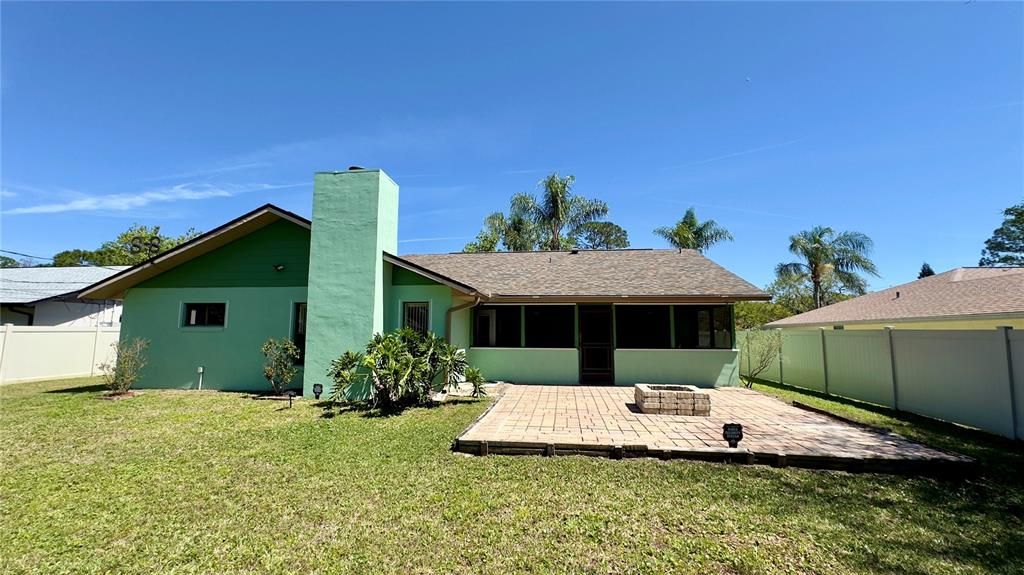 Recently Sold: $315,000 (3 beds, 2 baths, 1498 Square Feet)