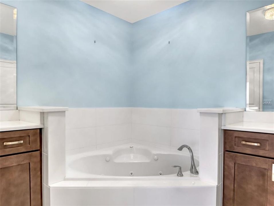 Недавно арендовано: $3,500 (3 спален, 3 ванн, 2082 Квадратных фут)