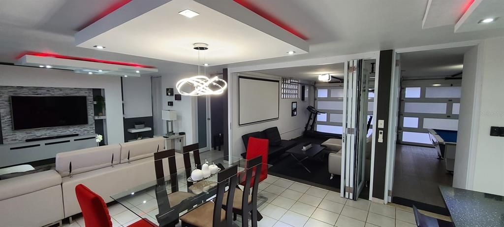 For Sale: $465,000 (4 beds, 2 baths, 1600 Square Feet)