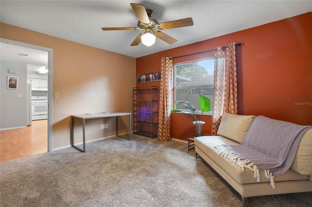 Recently Sold: $315,000 (2 beds, 2 baths, 1050 Square Feet)