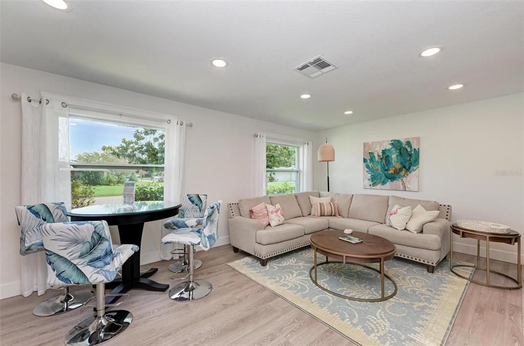 Active With Contract: $750,000 (4 beds, 3 baths, 2042 Square Feet)