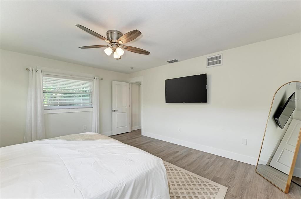 Active With Contract: $750,000 (4 beds, 3 baths, 2042 Square Feet)