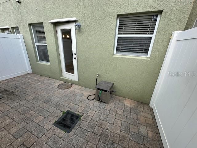 Recently Rented: $2,250 (2 beds, 2 baths, 1293 Square Feet)