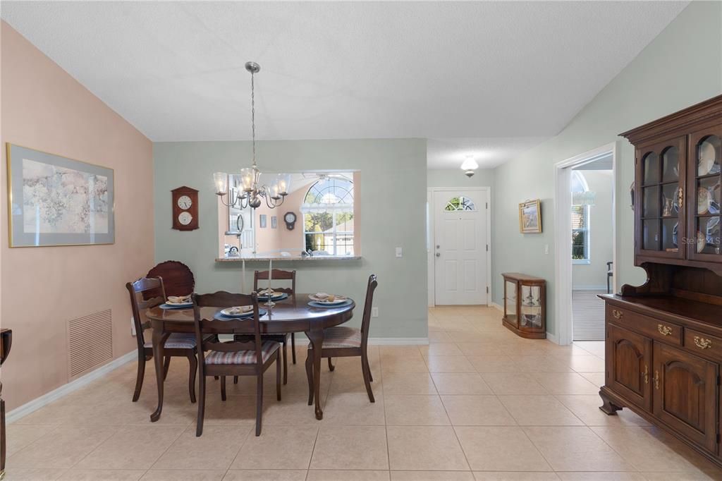 For Sale: $380,000 (3 beds, 2 baths, 1780 Square Feet)