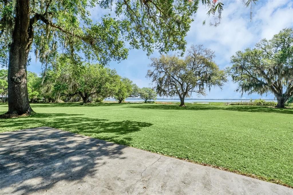 For Sale: $1,800,000 (4 beds, 3 baths, 2614 Square Feet)