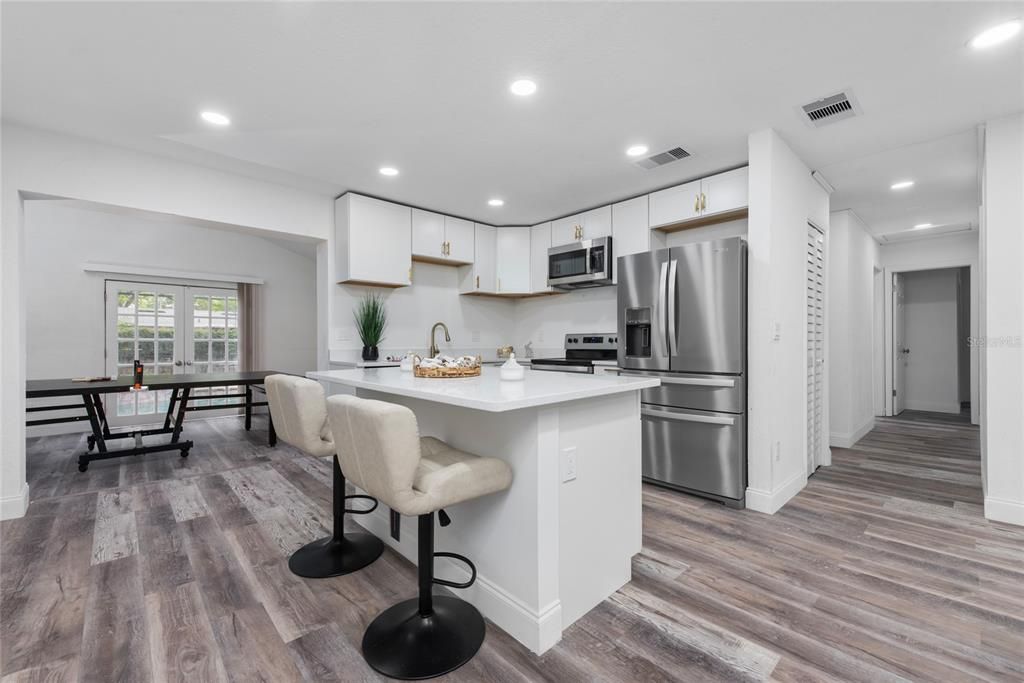 Recently Sold: $394,000 (3 beds, 2 baths, 1699 Square Feet)