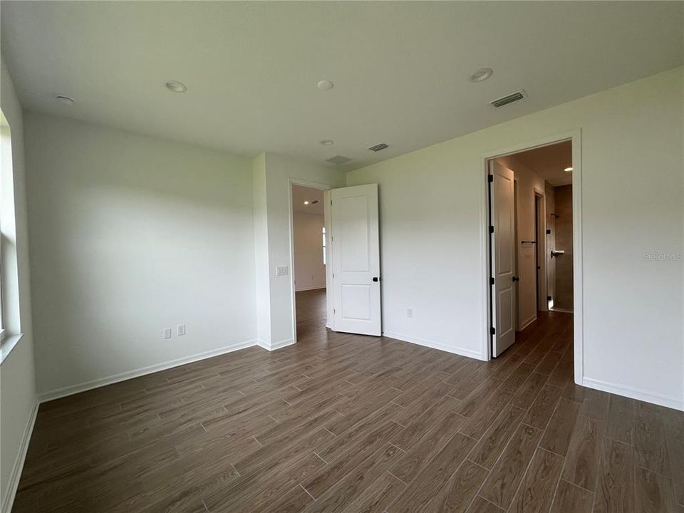 For Sale: $324,900 (3 beds, 2 baths, 1681 Square Feet)