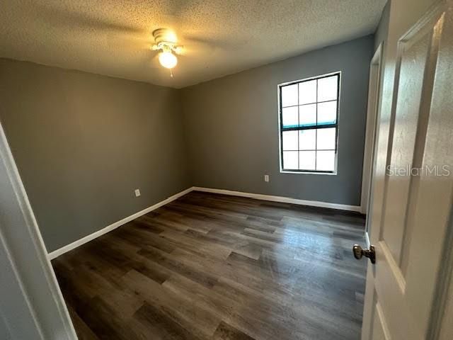 For Rent: $2,100 (3 beds, 1 baths, 1125 Square Feet)