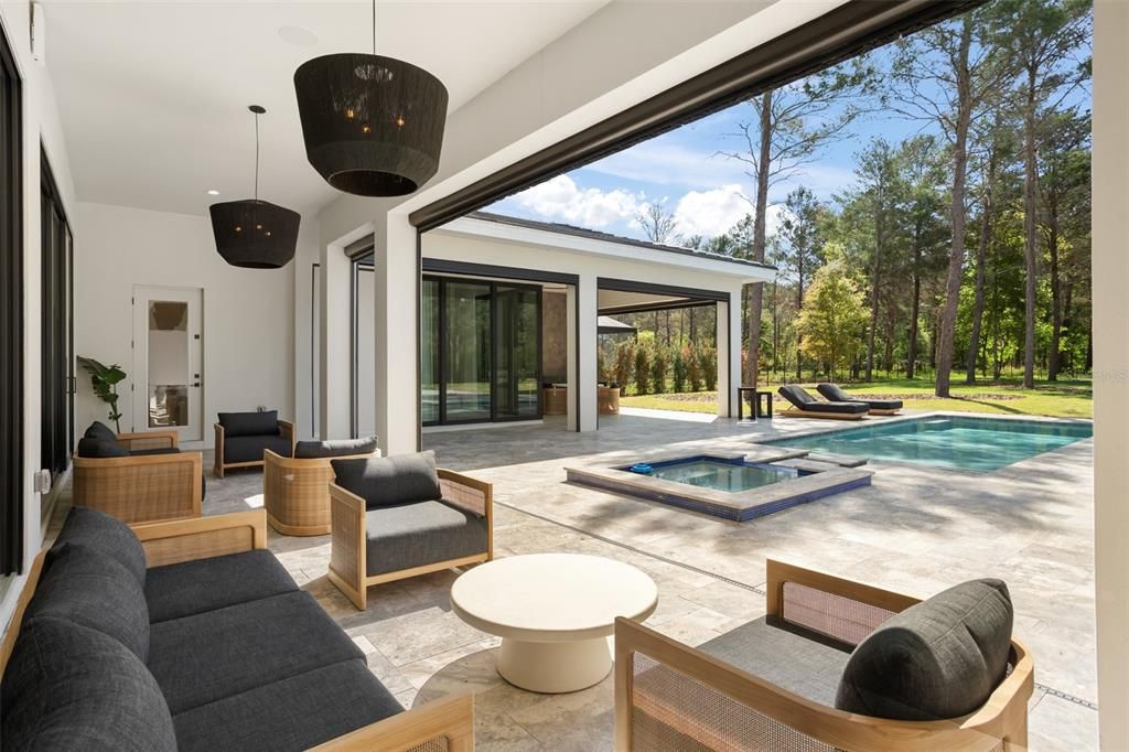 Recently Sold: $2,900,000 (5 beds, 5 baths, 5114 Square Feet)