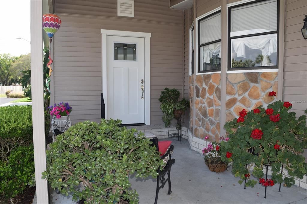 Recently Sold: $219,900 (2 beds, 2 baths, 1372 Square Feet)