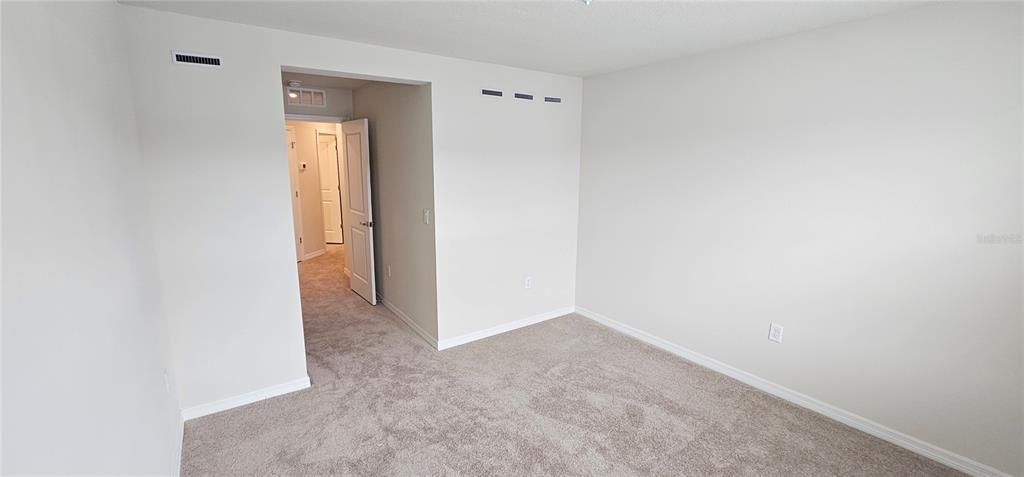 Active With Contract: $2,100 (3 beds, 2 baths, 1699 Square Feet)