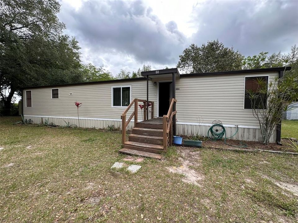 For Sale: $199,900 (3 beds, 2 baths, 1344 Square Feet)