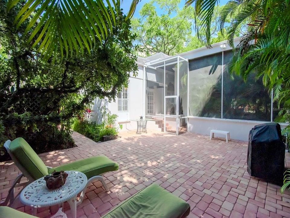 Recently Sold: $1,500,000 (3 beds, 3 baths, 3153 Square Feet)
