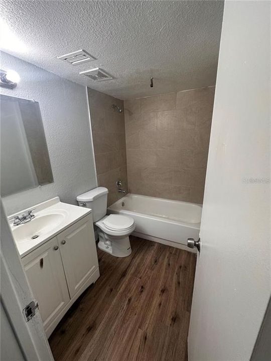 For Rent: $1,039 (1 beds, 1 baths, 525 Square Feet)
