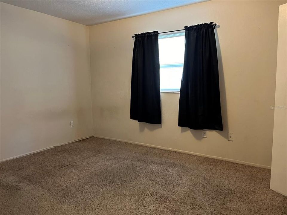 For Sale: $260,000 (3 beds, 1 baths, 1000 Square Feet)