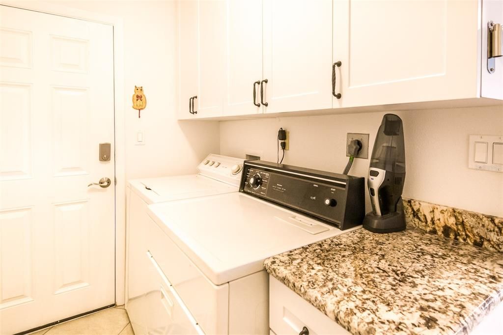 For Rent: $4,500 (2 beds, 2 baths, 1008 Square Feet)