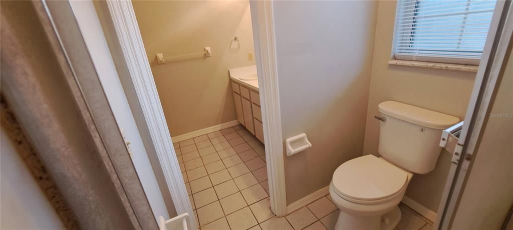 最近租的: $2,400 (3 贝兹, 2 浴室, 1527 平方英尺)