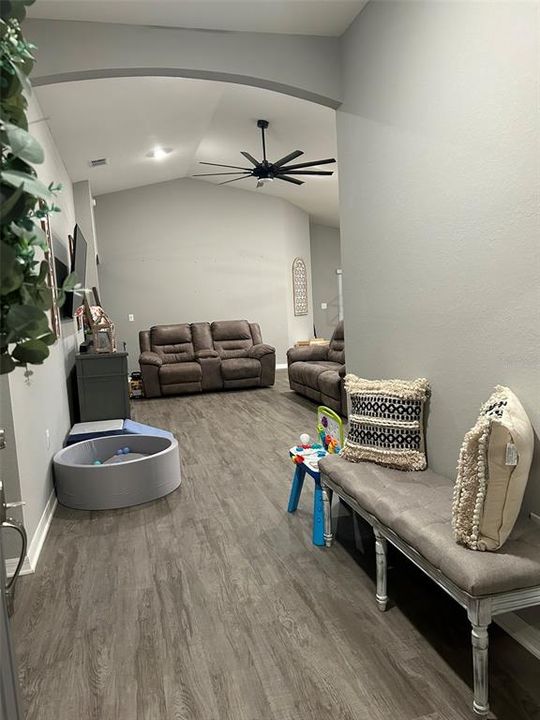 Active With Contract: $350,000 (4 beds, 2 baths, 1860 Square Feet)