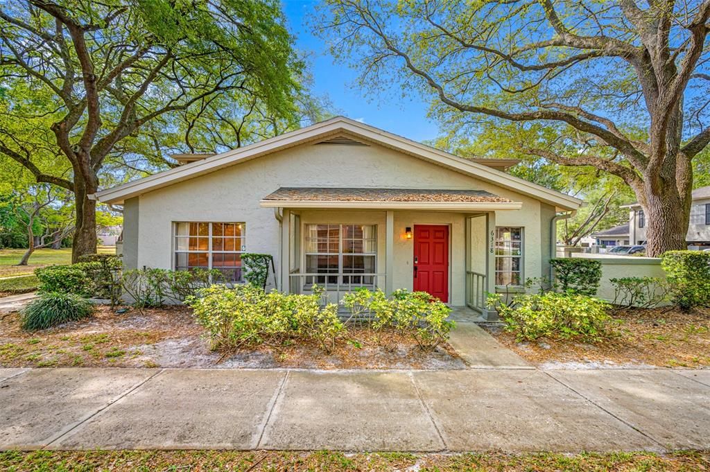 Active With Contract: $249,000 (3 beds, 2 baths, 1272 Square Feet)