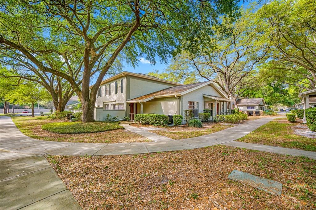 Active With Contract: $249,000 (3 beds, 2 baths, 1272 Square Feet)