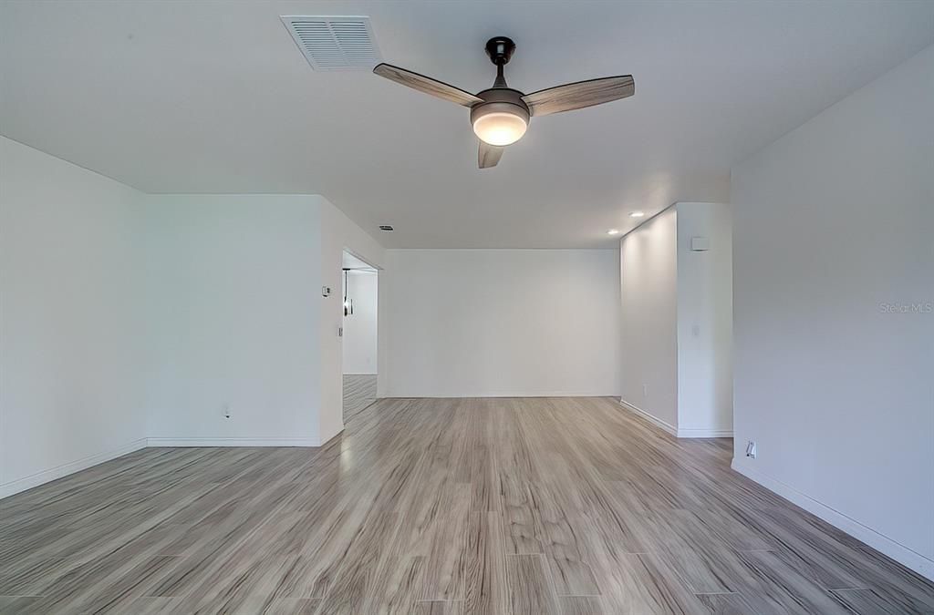 For Sale: $449,900 (3 beds, 2 baths, 2240 Square Feet)