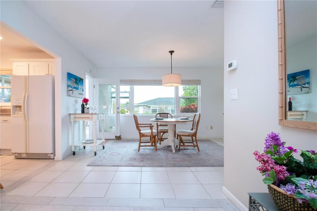 Active With Contract: $319,900 (2 beds, 2 baths, 1430 Square Feet)
