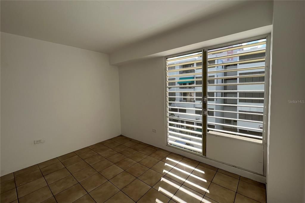 Vendido Recientemente: $127,000 (2 camas, 1 baños, 784 Pies cuadrados)