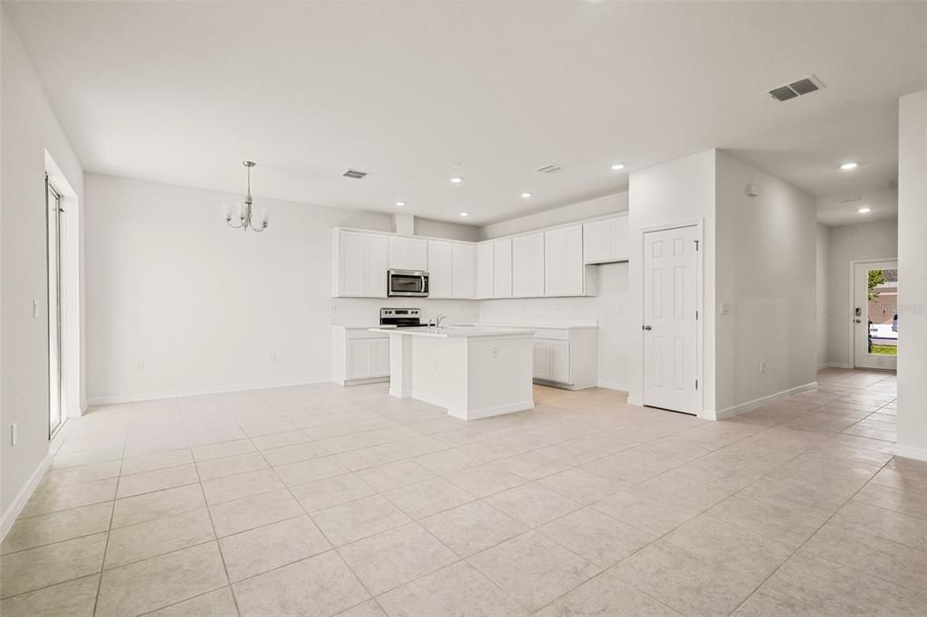 For Sale: $339,990 (3 beds, 2 baths, 1477 Square Feet)
