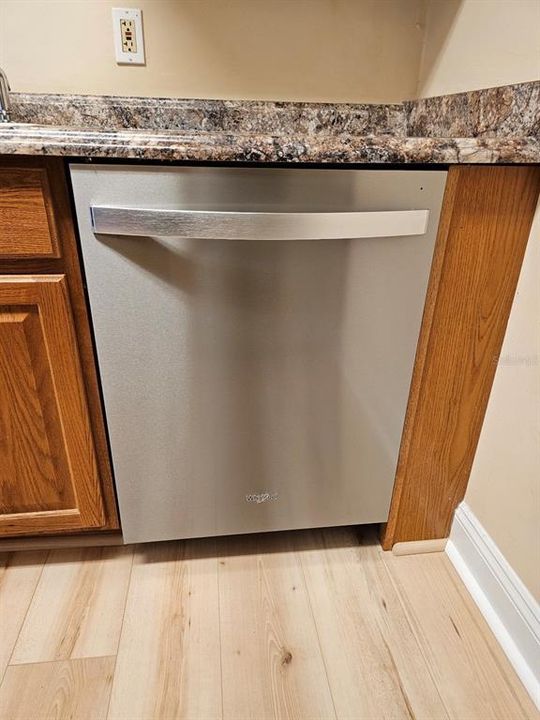 New Stainless Steel Whirlpool Dishwasher
