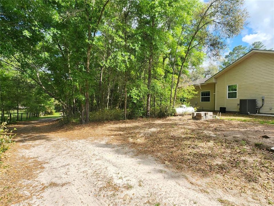 Vendido Recientemente: $539,900 (3 camas, 1 baños, 1897 Pies cuadrados)