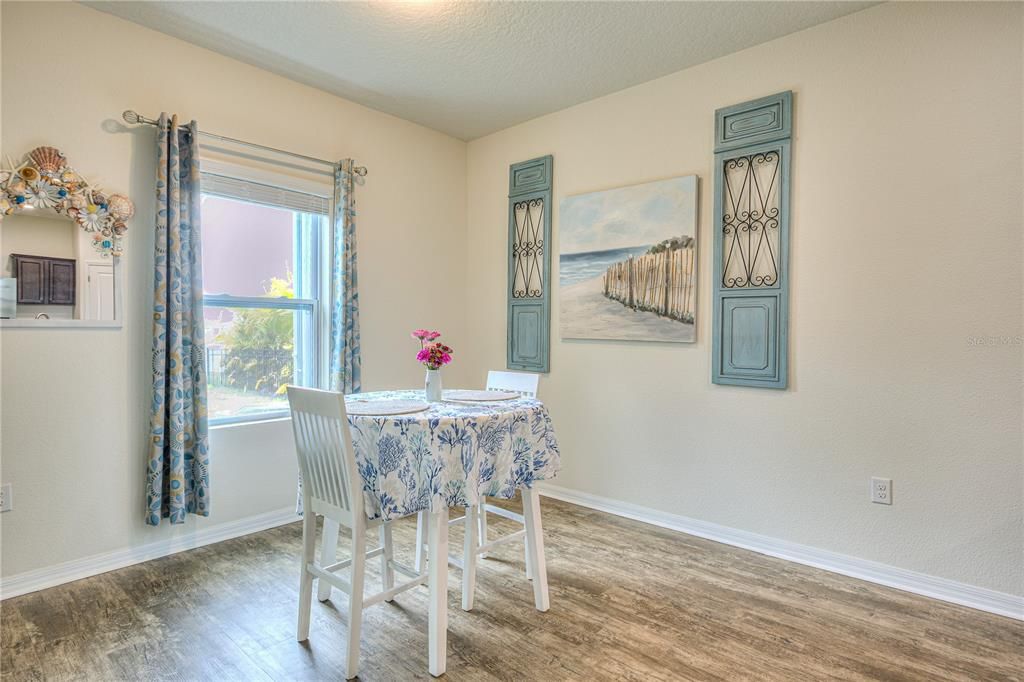 Active With Contract: $369,900 (3 beds, 2 baths, 1753 Square Feet)