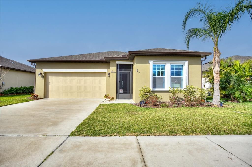 Active With Contract: $369,900 (3 beds, 2 baths, 1753 Square Feet)