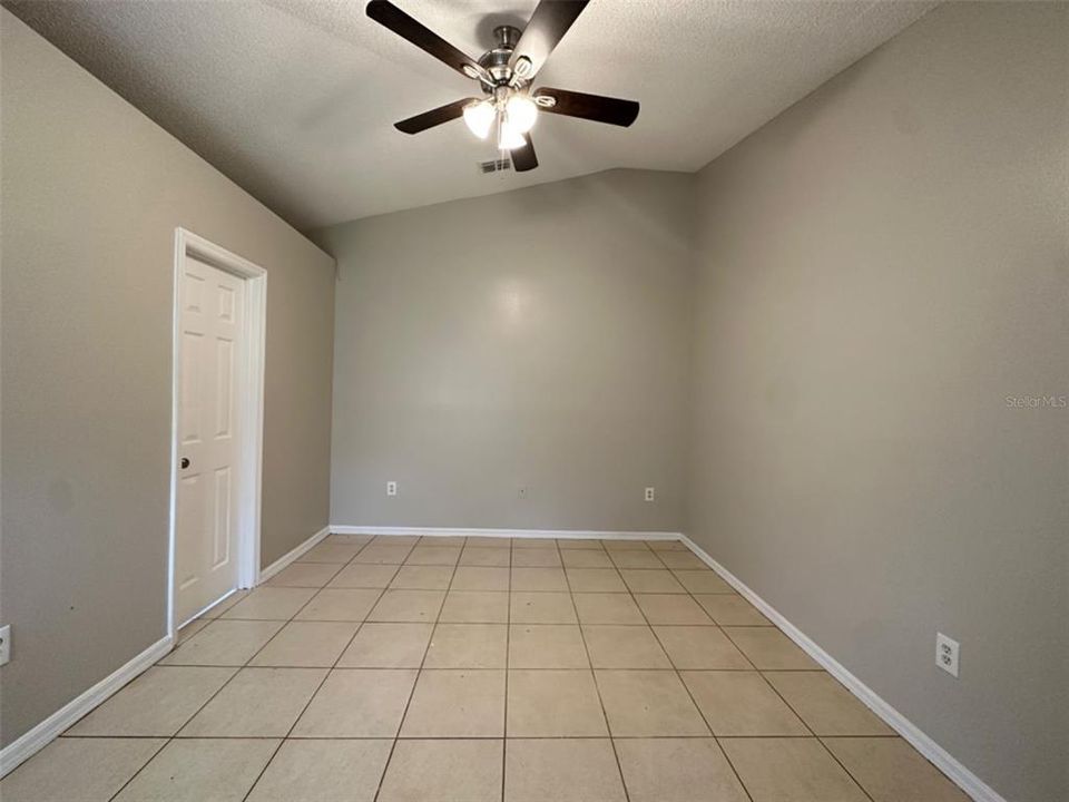 Recently Rented: $1,795 (3 beds, 2 baths, 1332 Square Feet)