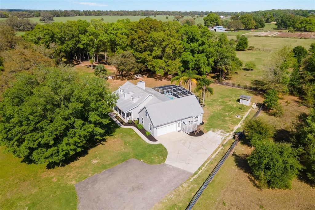 Large driveway area